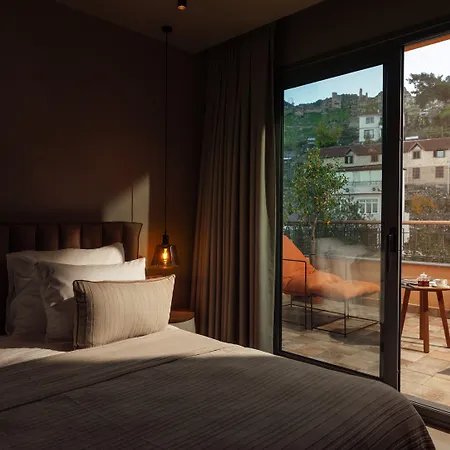 Hotel Roome *