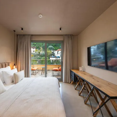 Roome Hotel